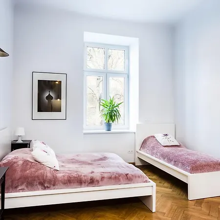 Bernardynska Apartment *