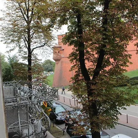 Bernardynska Apartment *